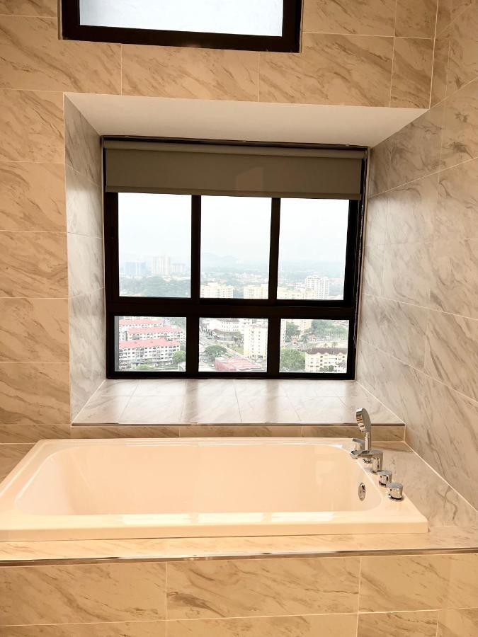 Imperio Residences Private Bathtub Or Jacuzzi By Nestcove Malacca 外观 照片