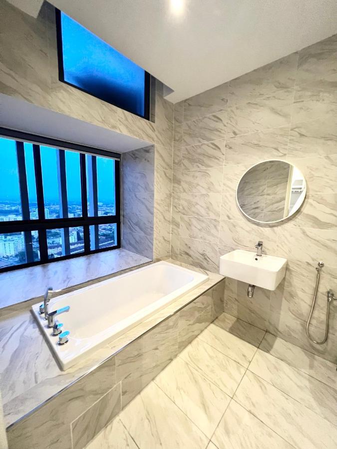 Imperio Residences Private Bathtub Or Jacuzzi By Nestcove Malacca 外观 照片