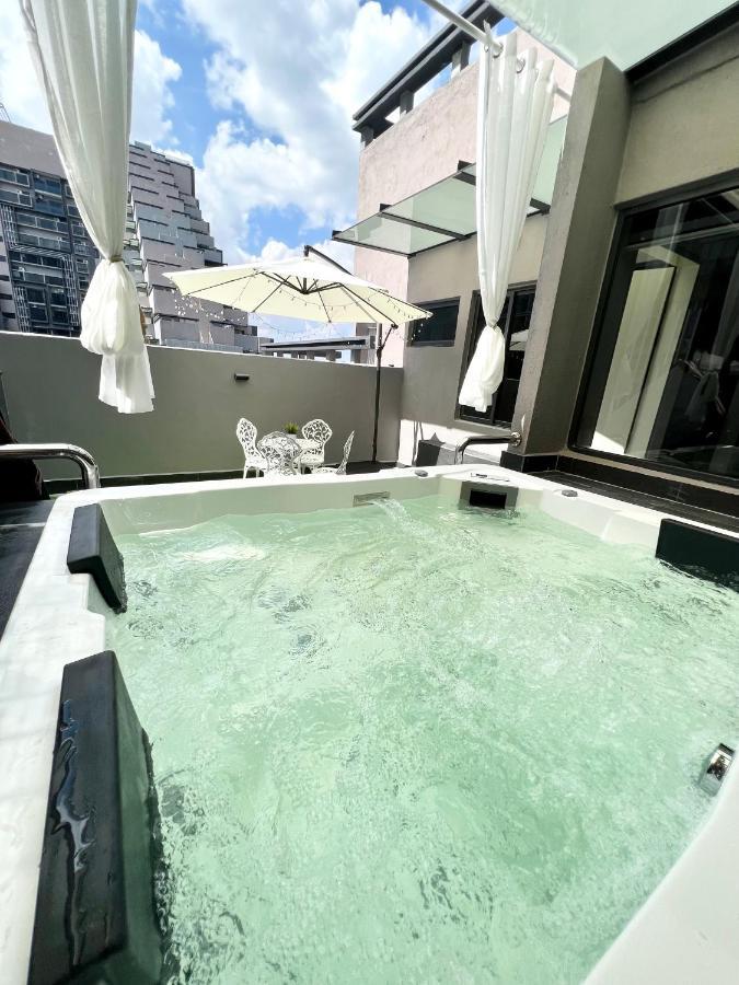 Imperio Residences Private Bathtub Or Jacuzzi By Nestcove Malacca 外观 照片